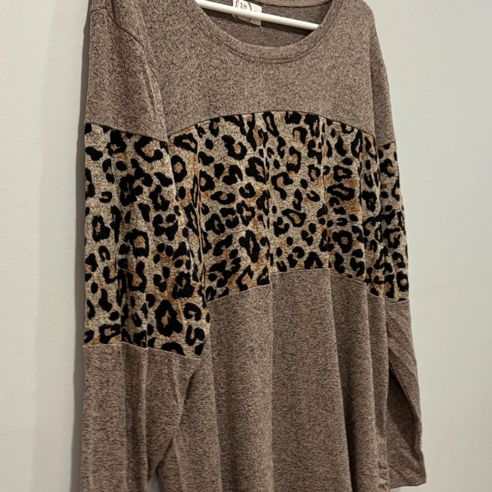 Maurices Brown Leopard Print Sweatshirt - Picture 3 of 4